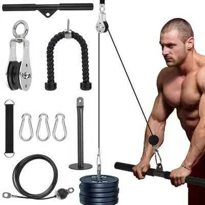 Produktbild von Fitness-Kabelzugsystem mit Trizepsseil und gerader Stange für das Heimfitnessstudio