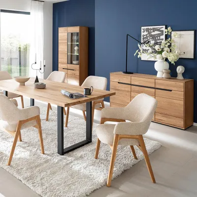 Produktbild von Esszimmer-Set in Eiche teilmassiv mit Esstisch, Vitrine, Sideboard & Beleuchtung, 3-teilig - AVESTA-06