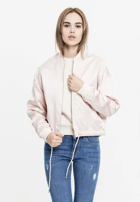 Zdjęcie produktu dla Urban Classics – lekka kurtka damska, satynowy kimono bluzon, jasnoróżowy – XS