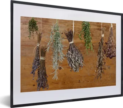 Produktbild von MuchoWow® Gerahmtes Poster Getrocknete Kräuter 40x30 cm - Poster mit Schwarzem Bilderrahmen Wandposter Rahmen Foto Bilder - Bilderrahmen - Poster im Rahmen