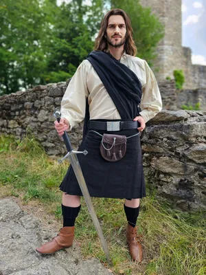 Produktbild von Schottenrock schwarz, 8 Yard Kilt XXL