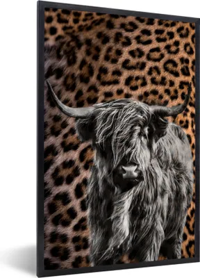Produktbild von MuchoWow® MuchoWow® Gerahmtes Poster Schottisches Hochlandrind - Schwarz - Panther 20x30 cm - Poster mit zchwarzem Bilderrahmen - Drucken - Bilder Poster im Rahmen