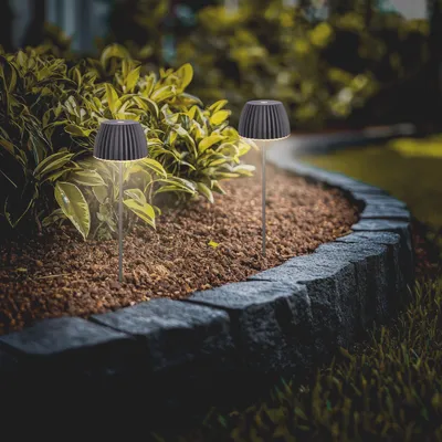 Image de Briloner Lampe extérieur sans fil avec piquet 80,5cm 1,5W 150lm 2700K blanc chaud IP44 anthracite - Lampe rechargeable jardin balcon terrasse