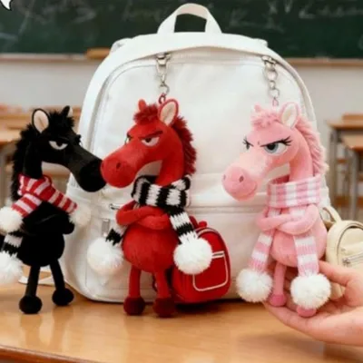 Image de Mini cheval en peluche, porte-clés, porte-bonheur, accessoire pour sac