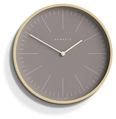Produktbild von Newgate Mr Clarke – Wanduhr – Helles Sperrholz in Lehmgrau