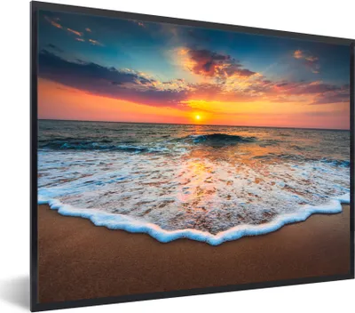 Produktbild von MuchoWow® Gerahmtes Poster Strand - Meer - Sonnenuntergang 80x60 cm - Poster mit Schwarzem Bilderrahmen Wandposter Rahmen Foto Bilder - Schwarzem - Mit Gestell