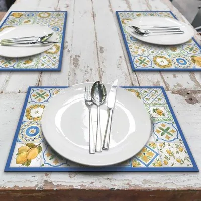 Immagine prodotto di Set di 4 sottopiatti in PVC con motivo a limoni, resistenti a macchie e calore, antigraffio, dimensioni 48 x 33 cm, lavabili