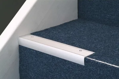 Produktbild von Prinz Treppenkantenprofil Alu silber gelocht 45 x 23 x 1000 mm