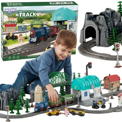 Immagine prodotto di Set Woopie con binari per trenino elettrico, locomotiva e città, 108 pezzi