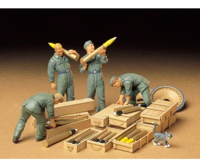 Immagine prodotto di Tamiya 1:35 WWII Fig.-Set Unità di carica corazzata (4)