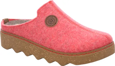 A single pink slipper with a brown sole and a circular logo on the side, isolated on a white background.