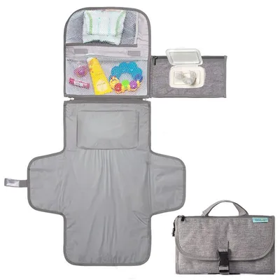 Produktbild von Tragbare Wickelunterlage Baby,Faltbare wickelunterlage unterwegs, wasserdichte Reise-Wickelauflage mit 4 Fächern,Kinderwagen- und Reisefreundlich,Grau