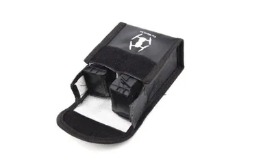 Produktbild von Sicherheitstasche für Lipo Batterien, 1 Stück, flammhemmendes und explosionsgeschütztes Material, Abmessungen 95X90X50mm - Schutzhülle zum Laden und T