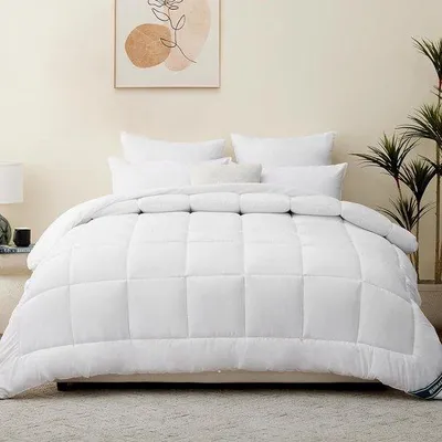 Productafbeelding van Unyqoos® Wintersteppdeken 155 x 220 cm – 450 g/m² polyestervulling, 100% microvezel tijk, warme deken voor de winter, vacuümverpakt