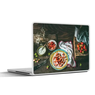 Produktbild von MuchoWow® Laptop Aufkleber Sticker Cover Erdbeere - Rustikal - Obst - Rustikale Blumen 32.5x23.5 cm - Sticker für Laptop - Selbstklebend