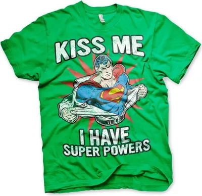 Produktbild von Kiss Me - I Have Super Powers T-Shirt - Small - Green