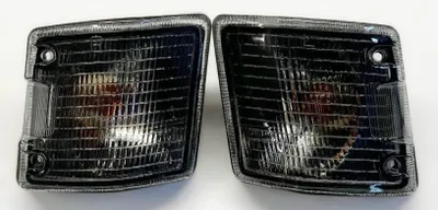 Produktbild von Blinker schwarz links/rechts für VW T3 Bus 1979-1991 Frontblinker