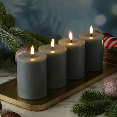Produktbild von LED Kerzenset MIA - Echtwachs - H: 10cm/D: 7,5cm - mit Batterien/Fernbedienung - grau - 4er Set