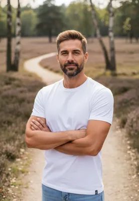 Produktbild von Herren T-Shirt DIEK aus Baumwolle, formstabil, mit Regular Fit Passform, Größe XL
