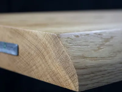 Produktbild von holz4home® Nástěnná police se stromovou hranou 100 cm dlouhá, přírodní olejovaná I Plovoucí police s montáží v moderním stylu