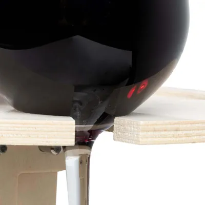 Produktbild von Klappbarer Weintisch aus Holz für den Außenbereich