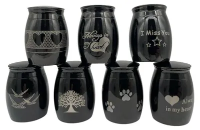 Image de Mini-urne pour chien et chat, 40 x 29 mm