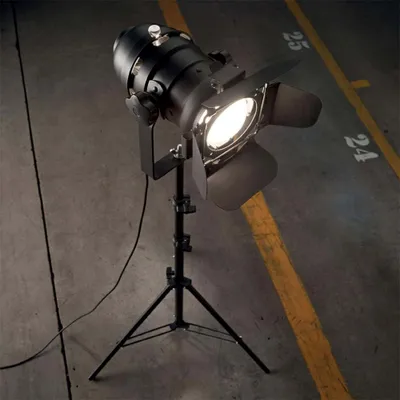 Zdjęcie produktu dla Lampa sceniczna stojąca z regulacją, czarna