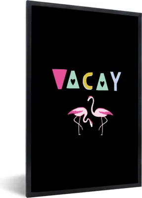 Produktbild von MuchoWow® Gerahmtes Poster Sommer - Flamingo - Zitat 60x90 cm - Poster mit Schwarzem Bilderrahmen Wandposter Rahmen Foto Bilder - Kunst