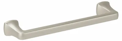 Zdjęcie produktu dla Klamka do mebli wykonana z zamaku, rozstaw otworów 128 mm, wykończenie niklowane