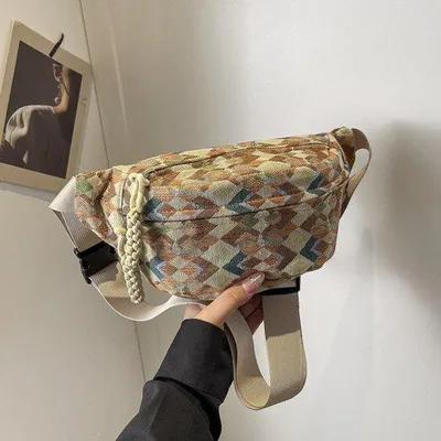 Obrázok produktu pre Malá, tmavohnedá, khaki taška cez rameno