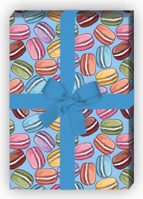 Produktbild von Süßes Geschenkpapier mit bunten Maccarons auf hellblau - G7654, 32 x 48cm