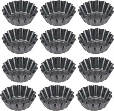 Produktbild von Famanu Mini-Eiertaartform 12 Stück - Antihaftbeschichtet, Schwarz