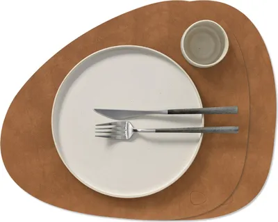 Productafbeelding van LIND DNA Placemats Nupo - Leer - Nature - Curved - 44 x 37 cm - 2 Stuks