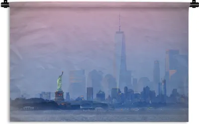 Produktbild von MuchoWow® Wandteppich Wandbehang Freiheitsstatue und die New Yorker Skyline 90x60 cm Tapisserie Dekoration Wandtuch - Wandskulpturen - Bildteppich