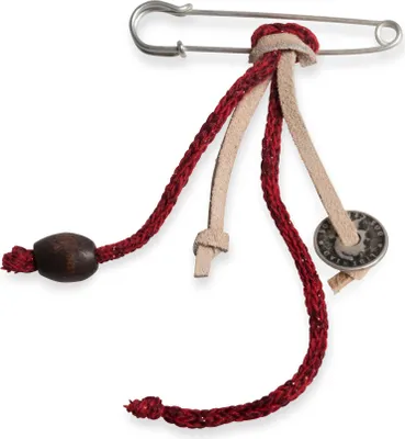 Produktbild von Knit Factory Brosche - Bordeaux