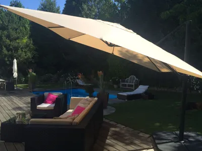 Obrázek produktu pro Gastronomický světelný deštník HWC-A96, 3x4m (Ø5m) Polyester Alu/Steel 26kg  krémový bez stojanu, otočný