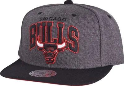 Produktbild von Mitchell & Ness Snapback Cap - DARK ARCH Chicago Bulls