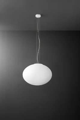 Immagine prodotto di Lampada a Sospensione in vetro soffiato bianco satinato diametro 50cm, struttura in metallo, 3x E27 Max 60W, design moderno ed elegante - Perenz