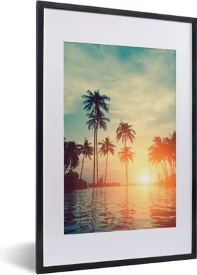 Produktbild von MuchoWow® Gerahmtes Poster Meer - Sonnenuntergang - Palme - Wolken 40x60 cm - Poster mit Schwarzem Bilderrahmen Wandposter Rahmen Foto Bilder - Poster in Rahmen
