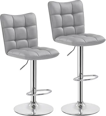 Immagine prodotto di Set di 2 sgabelli da bar, girevoli a 360°, con altezza regolabile. Sgabelli con schienale e poggiapiedi, rivestiti in ecopelle. Altezza seduta: 62,5-83 cm. Ideali per cucina o bar, colore grigio chiaro