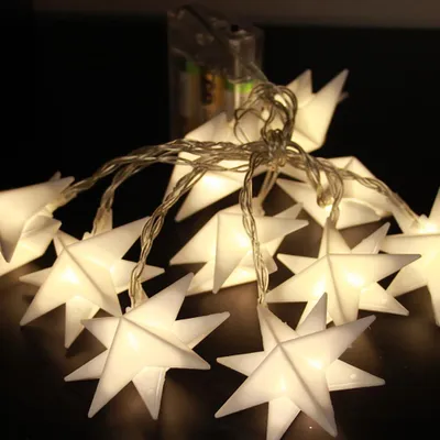 Produktbild von LED Lichterkette Batterie 1,35m 6 Sterne warmweiß 6/18h Timer