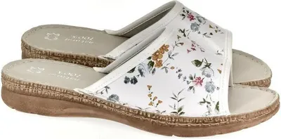 Obrázok produktu pre Dámske kožené biele šľapky ADRIANA