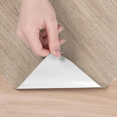 Produktbild von Vinyl-Klebebandrolle, Meterware – Abwaschbarer Aufkleber für Küchenmöbel, Schränke und Türen – Ardennerholz – 60 x 200 cm