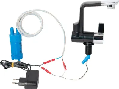 Obrázok produktu pre 230V Arona čierny chróm kempingový automatický kohútik + ponorné čerpadlo + sieťová zástrčka womo ad-ideen
