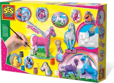 Image de Ses Ensemble de moulage et de peinture "Chevaux fantastiques"