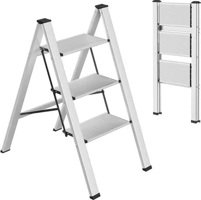 Obrázok produktu pre Hliníkový schodík – 3 stupne – strieborný – skladací – protišmykový – 2,57 kg – pre domáce použitie – 82,5 x 65 x 45 cm – nosnosť 150 kg
