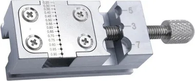 Produktbild von Famanu Bankschraube für Uhrenreparatur - Präzise und langlebig - Edelstahl - 3-7 cm Kronenlöcher - Silber