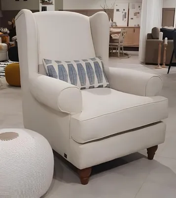 Produktbild von Eleganter Sessel, stilvolles Design für komfortables Wohnen.