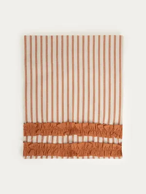 Zdjęcie produktu dla HOMLA Bieżnik DAVIO bawełniany w paski karmelowe z falbaną 40x160 cm