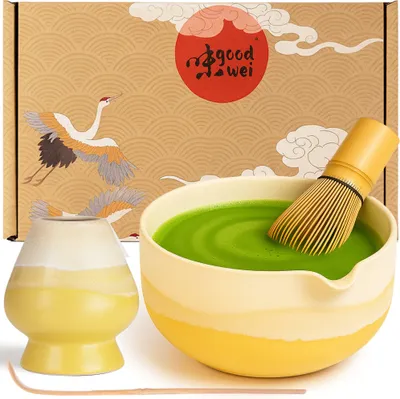 Produktbild von Matcha Set "Fuji Yellow" mit Schale mit Ausgießer, Besen & Besenhalter – edles Set aus feiner Keramik für cremigen Matcha und stilvolle Teezeremonie